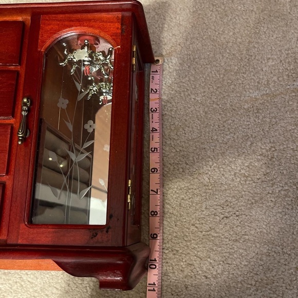 SOLD❤️❤️ Vintage Cherry Wood Jewelry Box - Picture 4 of 6